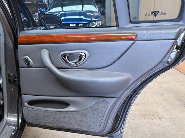 1995 Ford Fairmont Ghia EF