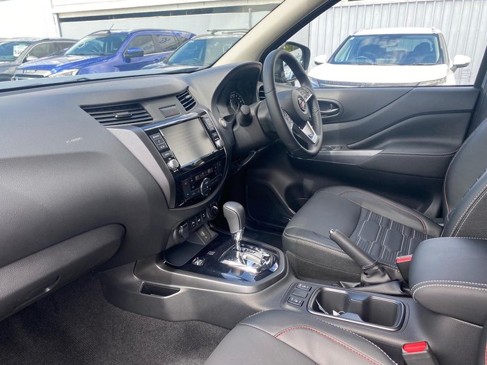 2025 Nissan Navara PRO-4X