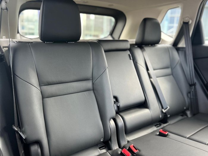 2026 Nissan X-TRAIL ST-L