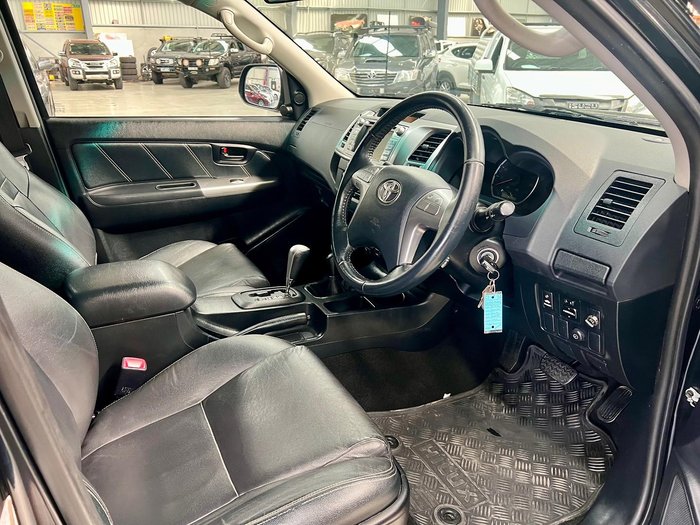 2014 Toyota Hilux SR5 KUN26R MY14 4X4 Dual Range Metal Storm