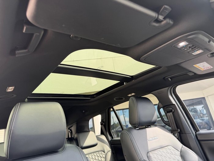 2024 Ford Everest Platinum