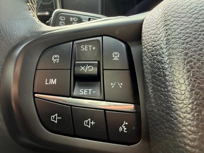 2024 Ford Everest Platinum