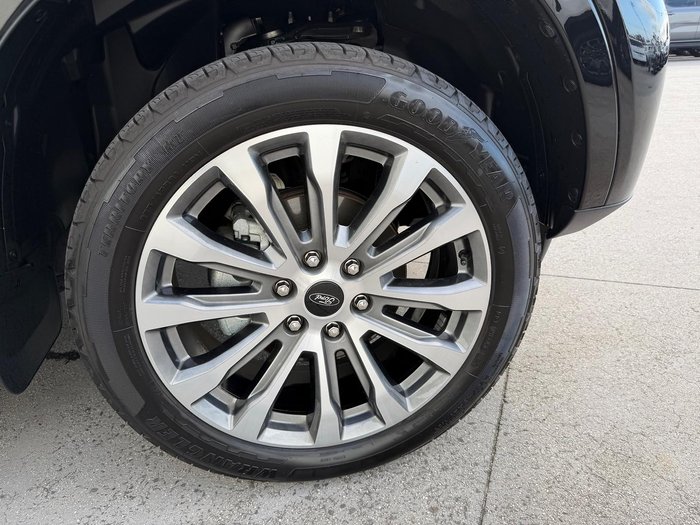 2024 Ford Everest Platinum