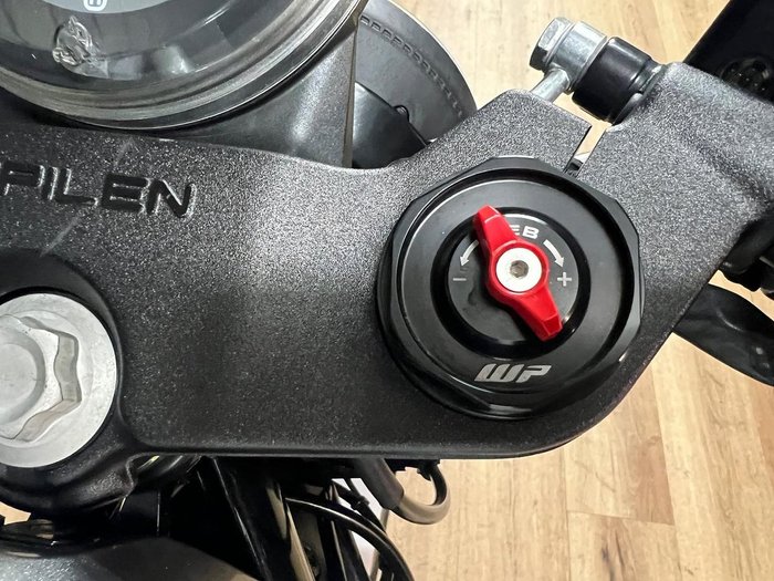 2022 HUSQVARNA VITPILEN 401 White