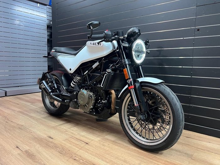 2022 HUSQVARNA VITPILEN 401 White