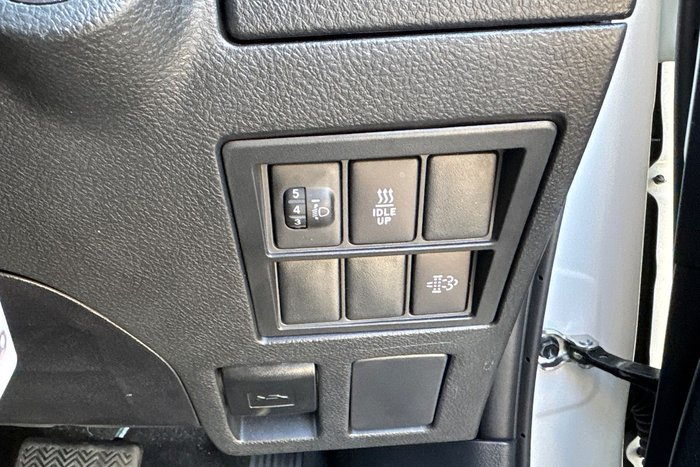 2024 Toyota Hilux SR GUN126R 4X4 Dual Range Glacier White