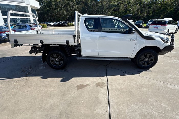 2024 Toyota Hilux SR GUN126R 4X4 Dual Range Glacier White