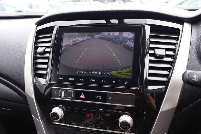 2024 Mitsubishi Pajero Sport GLS