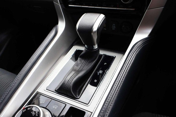 2024 Mitsubishi Pajero Sport GLS