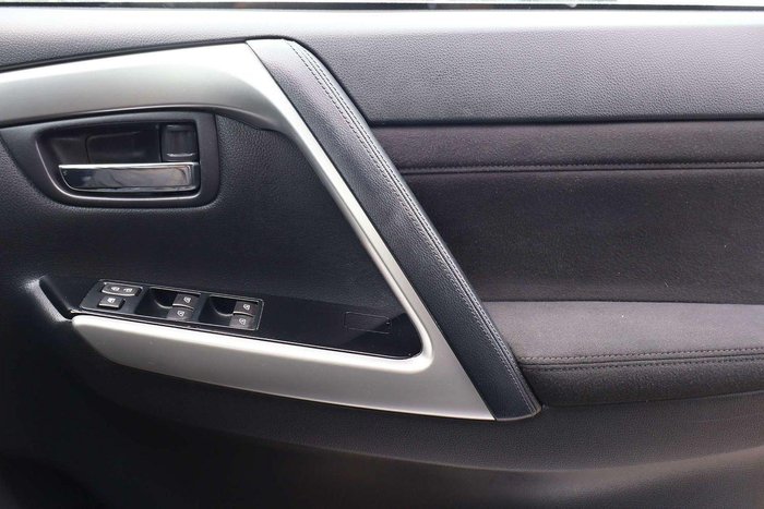 2024 Mitsubishi Pajero Sport GLS