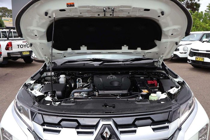 2024 Mitsubishi Pajero Sport GLS