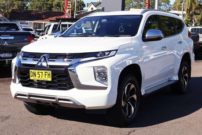 2024 Mitsubishi Pajero Sport GLS