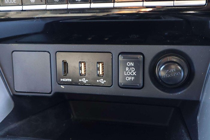 2024 Mitsubishi Pajero Sport GLS