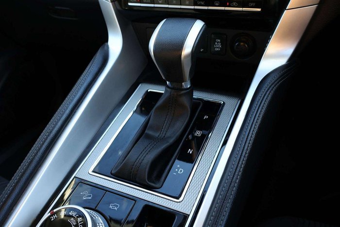 2024 Mitsubishi Pajero Sport GLS