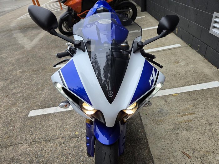 2013 Yamaha YZF-R1