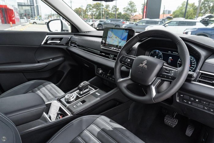 2025 Mitsubishi Outlander PHEV Aspire