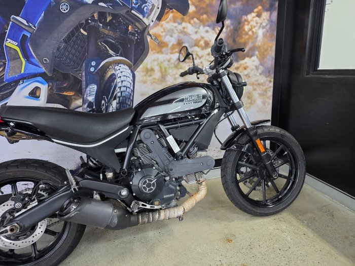 2016 DUCATI SCRAMBLER SIXTY2 BLACK