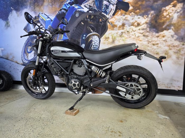 2016 DUCATI SCRAMBLER SIXTY2 BLACK