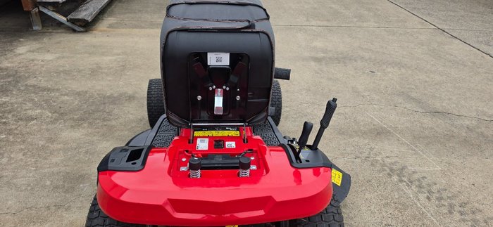 2025 Victa 2025 Victa Mower VSX 42 Inch Cut B20 2692068 Red