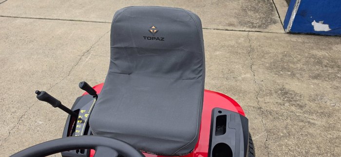 2025 Victa 2025 Victa Mower VSX 42 Inch Cut B20 2692068 Red