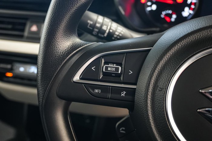 2025 Suzuki Swift Hybrid