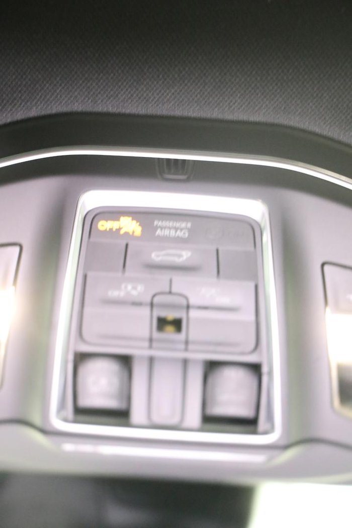 2022 Jeep Grand Cherokee Night Eagle