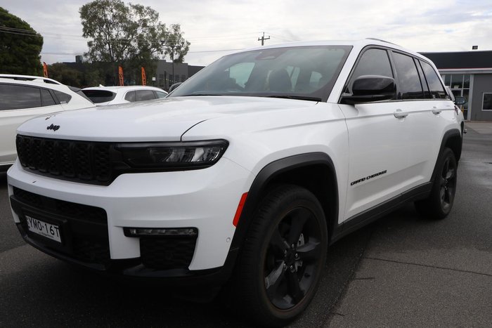 2022 Jeep Grand Cherokee Night Eagle