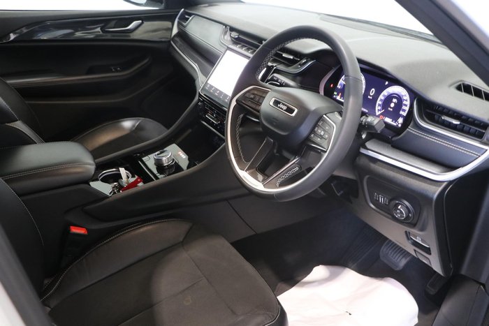 2022 Jeep Grand Cherokee Night Eagle