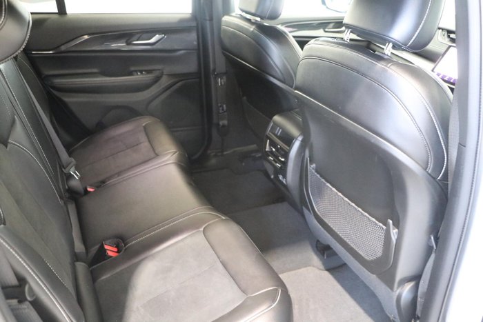 2022 Jeep Grand Cherokee Night Eagle