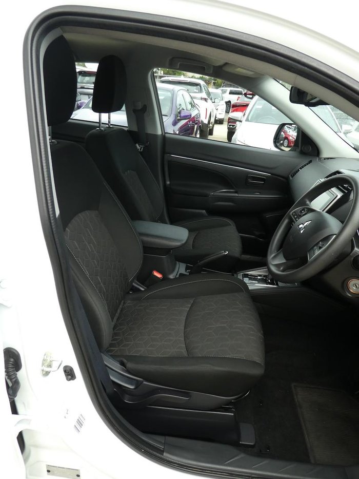 2023 Mitsubishi ASX ES