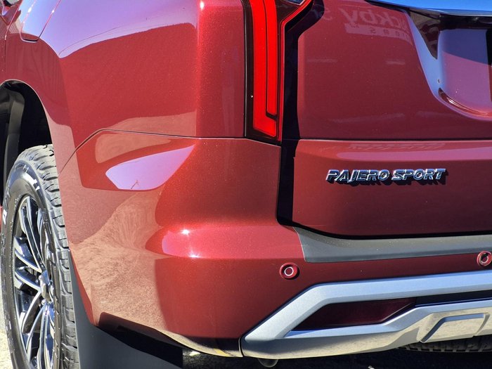 2023 Mitsubishi Pajero Sport GLS