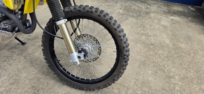 2025 Suzuki DR-Z400E Yellow