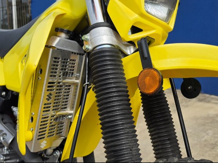 2025 Suzuki DR-Z400E Yellow