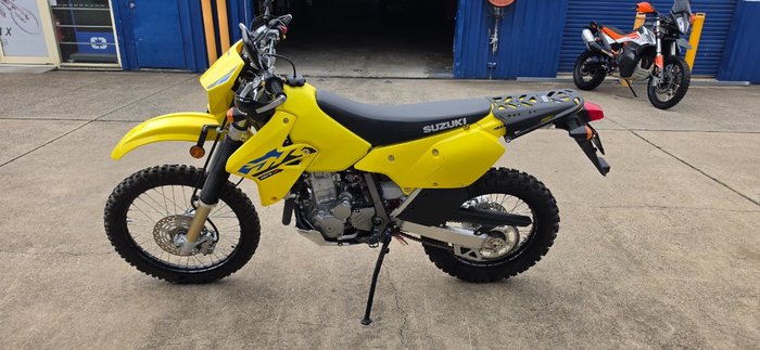 2025 Suzuki DR-Z400E Yellow