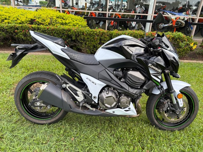 2013 Kawasaki Z800 ABS (ZR800) White