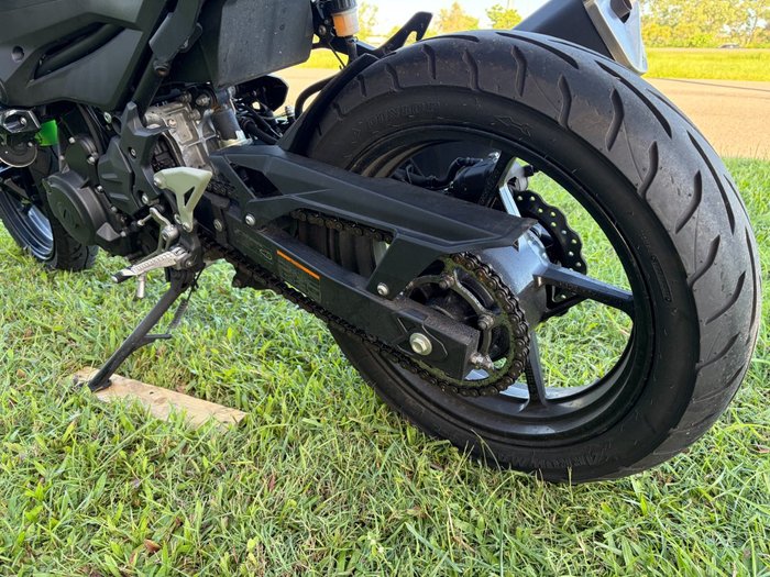 2022 Kawasaki Z400 Green