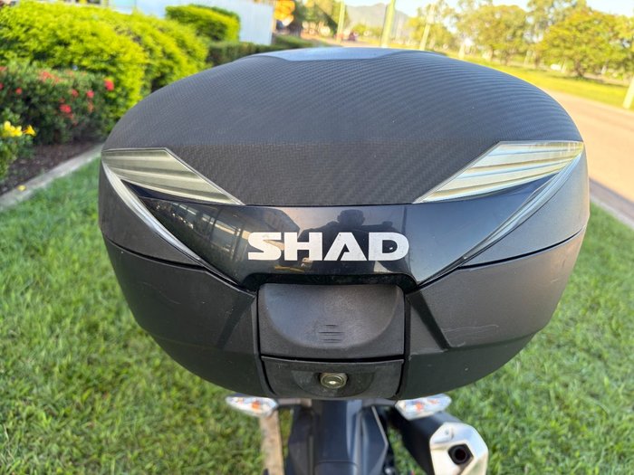 2022 Kawasaki Z400 Green