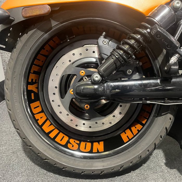 2008 HARLEY-DAVIDSON VRSCAW V-ROD Orange