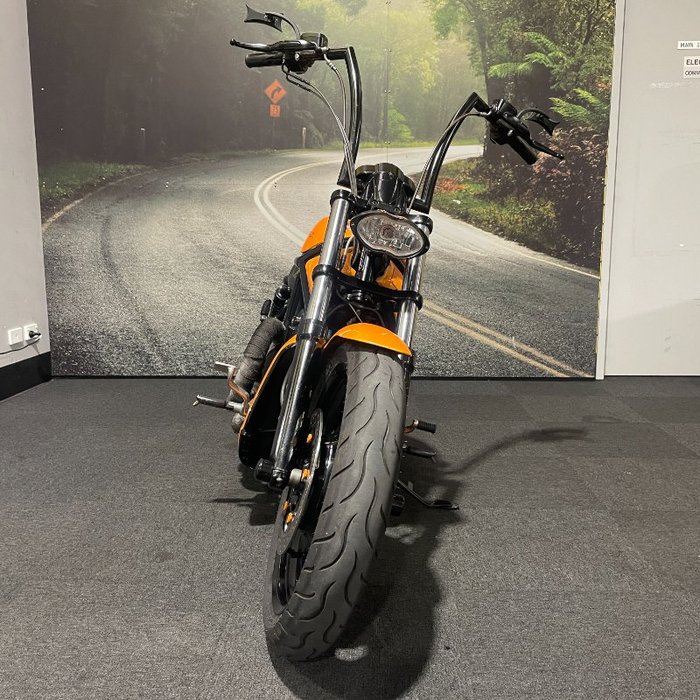 2008 HARLEY-DAVIDSON VRSCAW V-ROD Orange