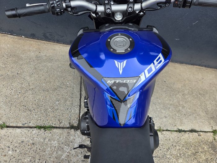 Yamaha 2017 YAMAHA 850CC MT09AH BLUE