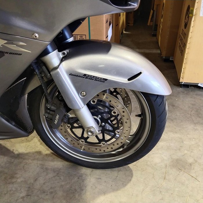 2006 Honda CBR1100 XX Super Blackbird CBR1100 Silver