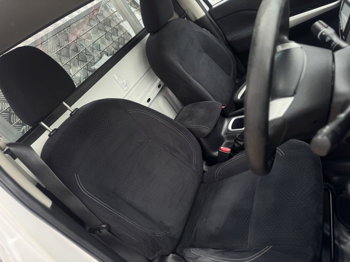 2016 Nissan Navara DX