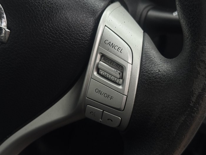 2016 Nissan Navara DX