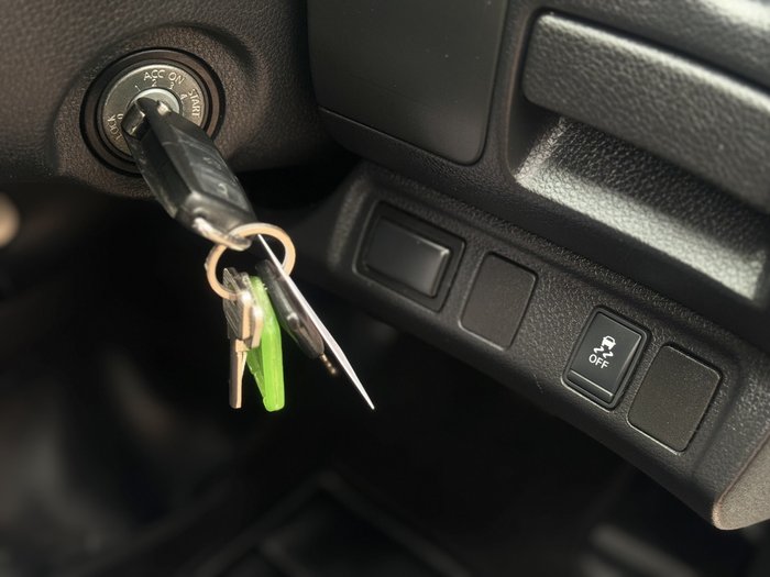 2016 Nissan Navara DX