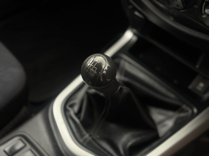 2016 Nissan Navara DX