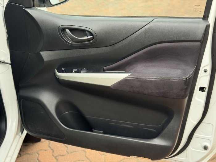 2016 Nissan Navara DX