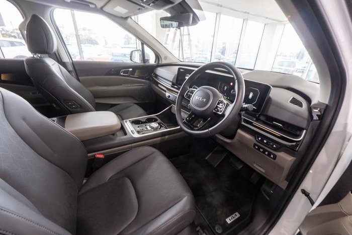 2024 Kia Carnival GT-Line HEV