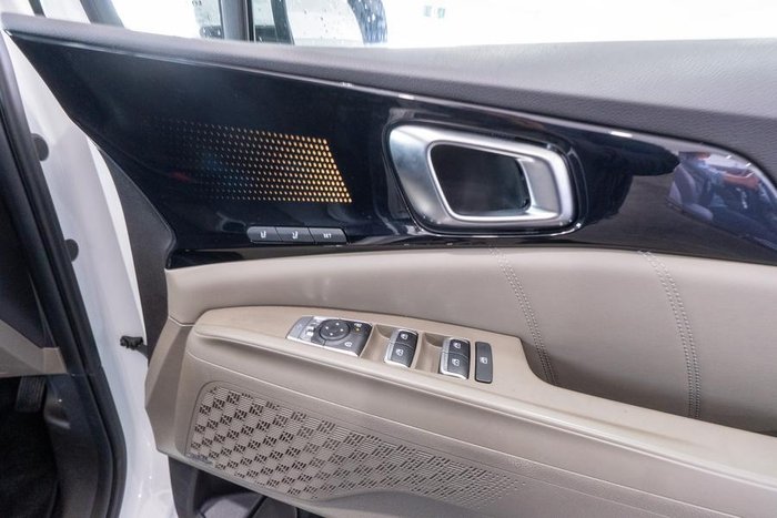 2024 Kia Carnival GT-Line HEV