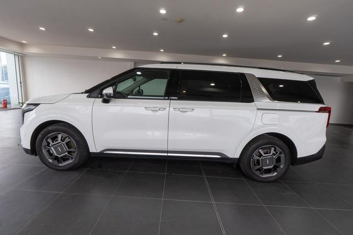 2024 Kia Carnival GT-Line HEV