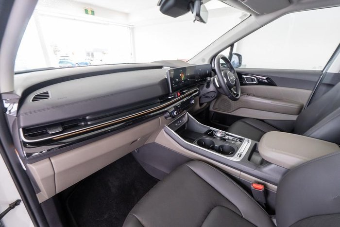 2024 Kia Carnival GT-Line HEV